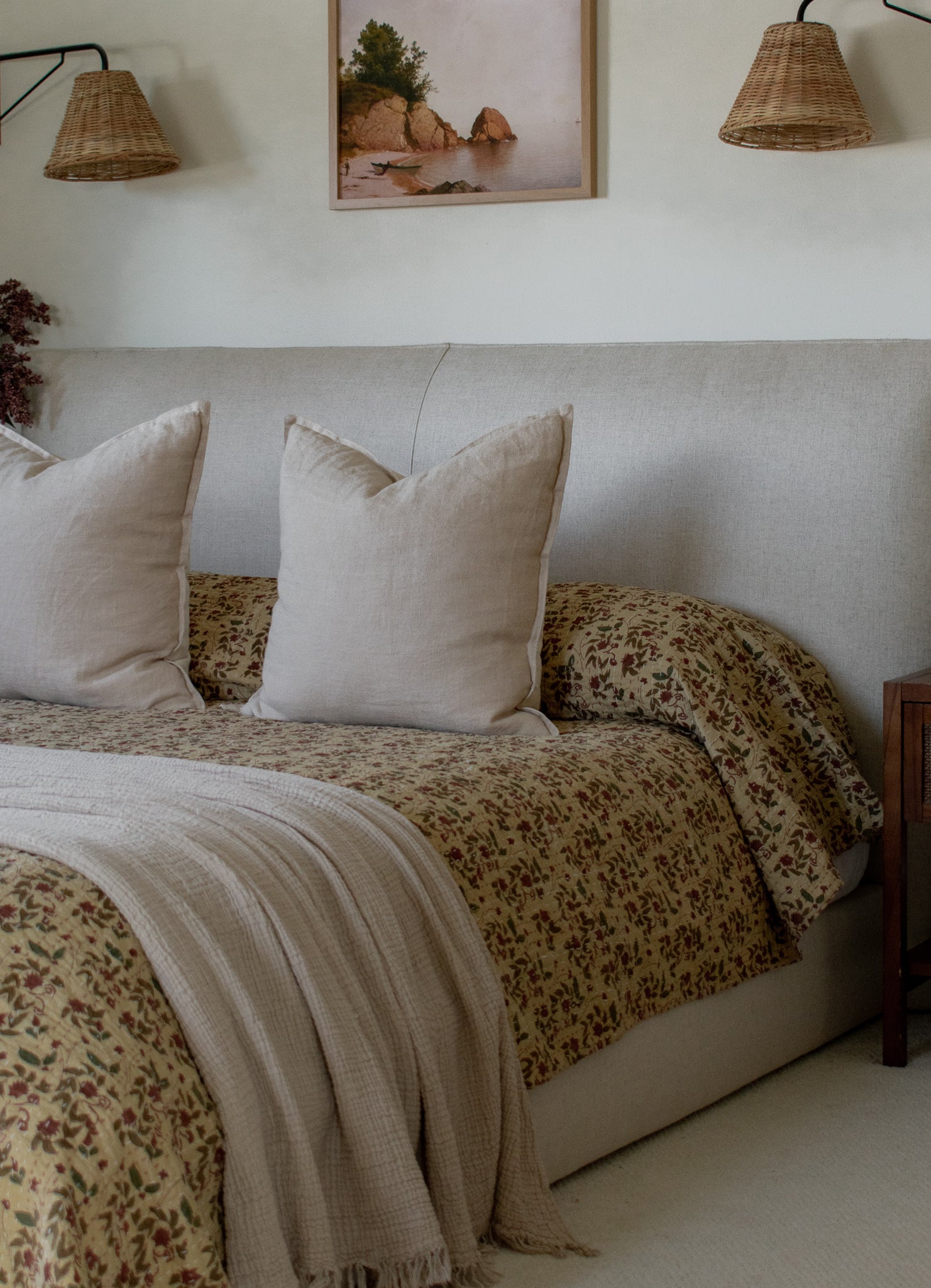 Ally Kantha Quilt in Beige - Twin/Throw and King/Queen Sized